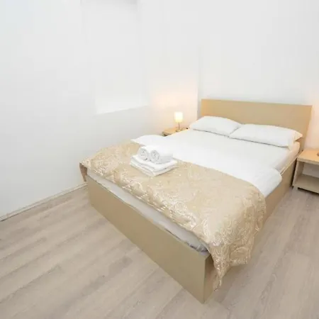 Daire Experience Old Town Charm At Covaci 3br