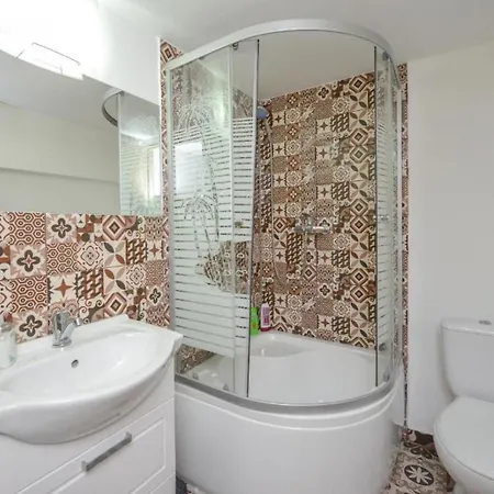 דירה Experience Old Town Charm At Covaci 3br