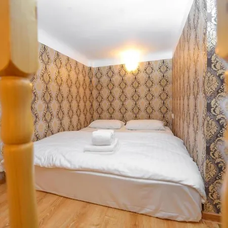 Experience Old Town Charm At Covaci 3br *