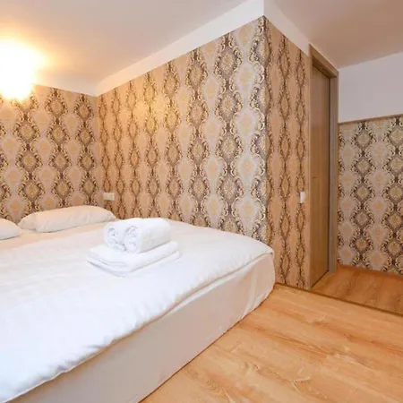 Experience Old Town Charm At Covaci 3br * בוקרשט