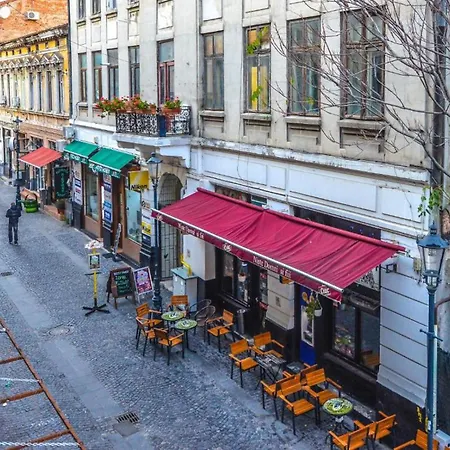 Experience Old Town Charm At Covaci 3br Appartement