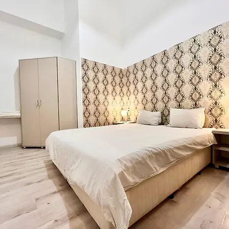 Experience Old Town Charm At Covaci 3br * Bükreş