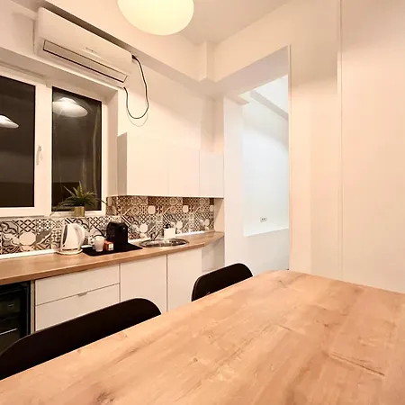 Experience Old Town Charm At Covaci 3br *