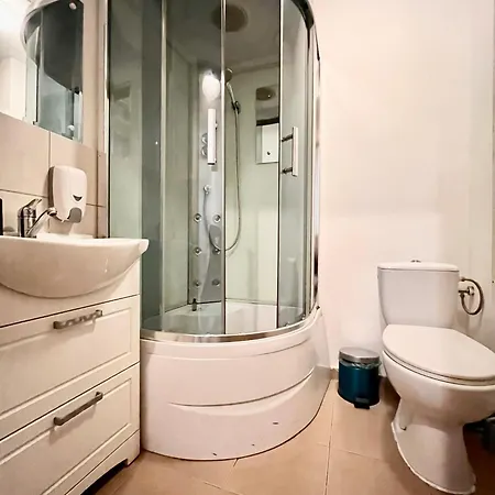 Experience Old Town Charm At Covaci 3br Appartement