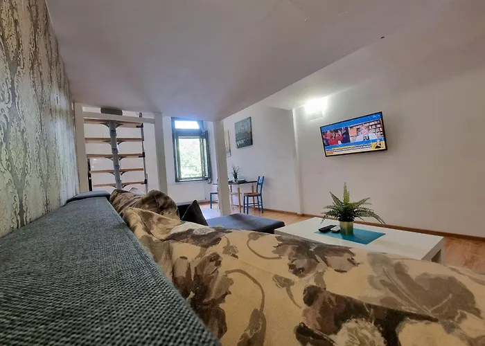 Apartman Experience Old Town Charm At Covaci 3br *