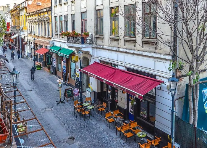 Experience Old Town Charm At Covaci 3br Appartement
