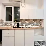 Experience Old Town Charm At Covaci 3br アパート