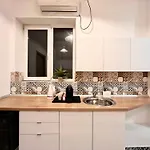 Experience Old Town Charm At Covaci 3br ブカレスト