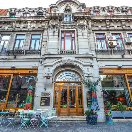 Experience Old Town Charm At Covaci 3br ブカレスト